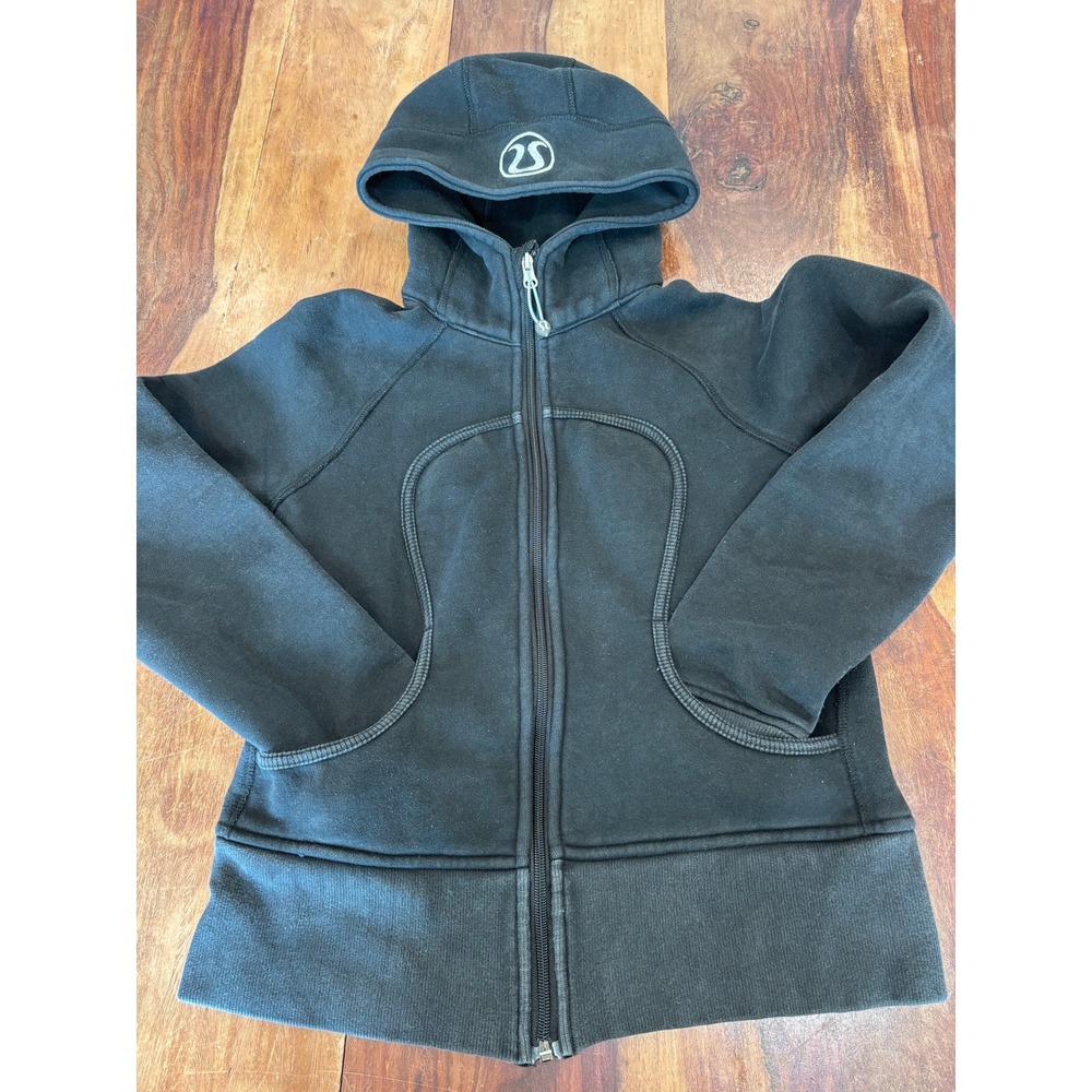 Lululemon scuba full zip hoodie women size 6 black silver logo hooded jacket